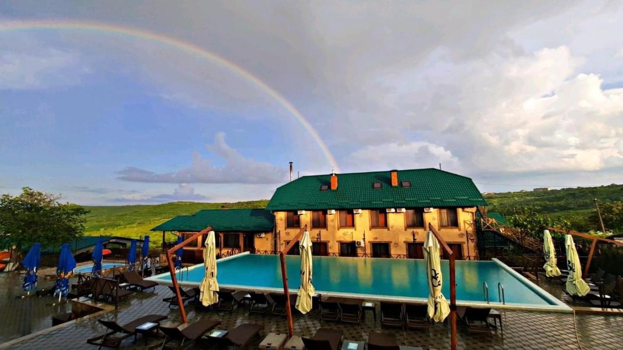 Colina Verde Resort Кишинёв Экстерьер фото